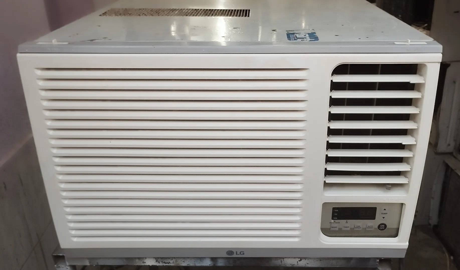 Second Hand A/C Sale & A/C On Rent In 4 Banglow Andheri East,