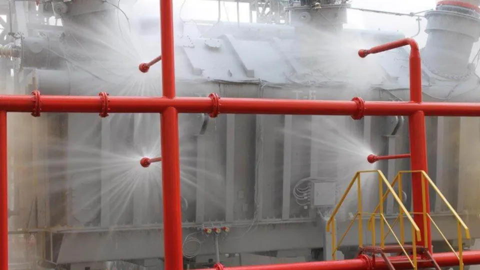 HIGH VELOCITY WATER SPRAY SYSTEM