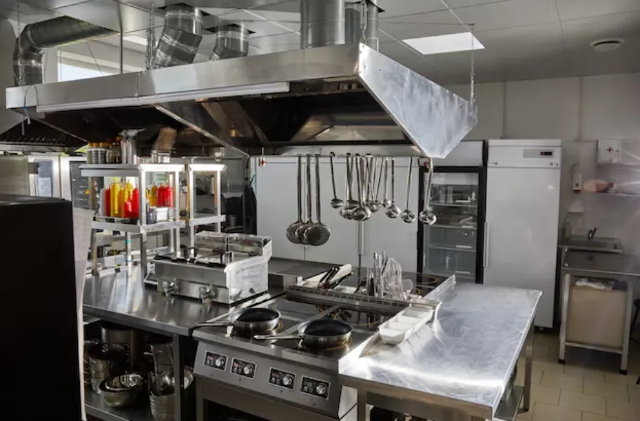 Commercial Kitchen Equipment Manufacturers in Mohali – Built for Real Kitchen Work
