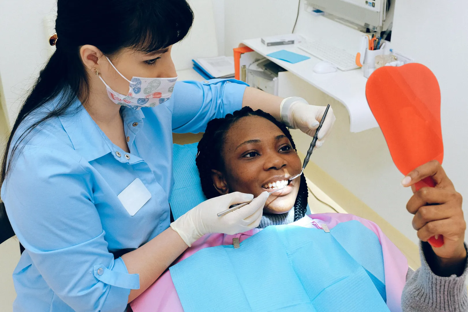 24/7 Available Dentist Near Me in Charni Road Mumbai