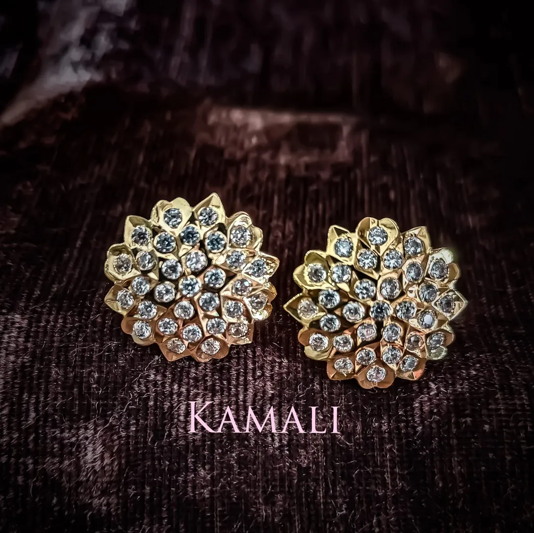 Impon Laddu Thodu
White Stone Stud
Hand crafted Traditional Impon Jewellery with CZ stones setting
...