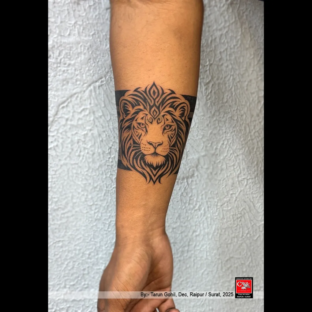 GEOMETRIC LION BAND TATTOO
This powerful Geometric Lion Band Tattoo is a perfect blend of s...
