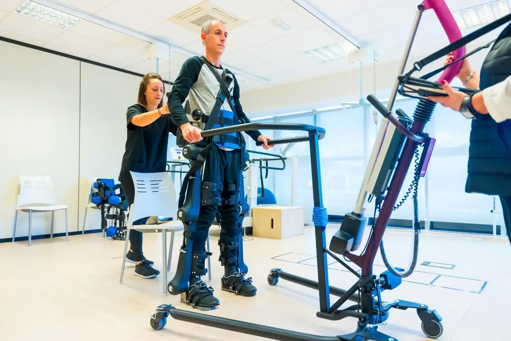 Assistive Walking Device Training in Gurugram – Regaining Mobility with Neurological Support