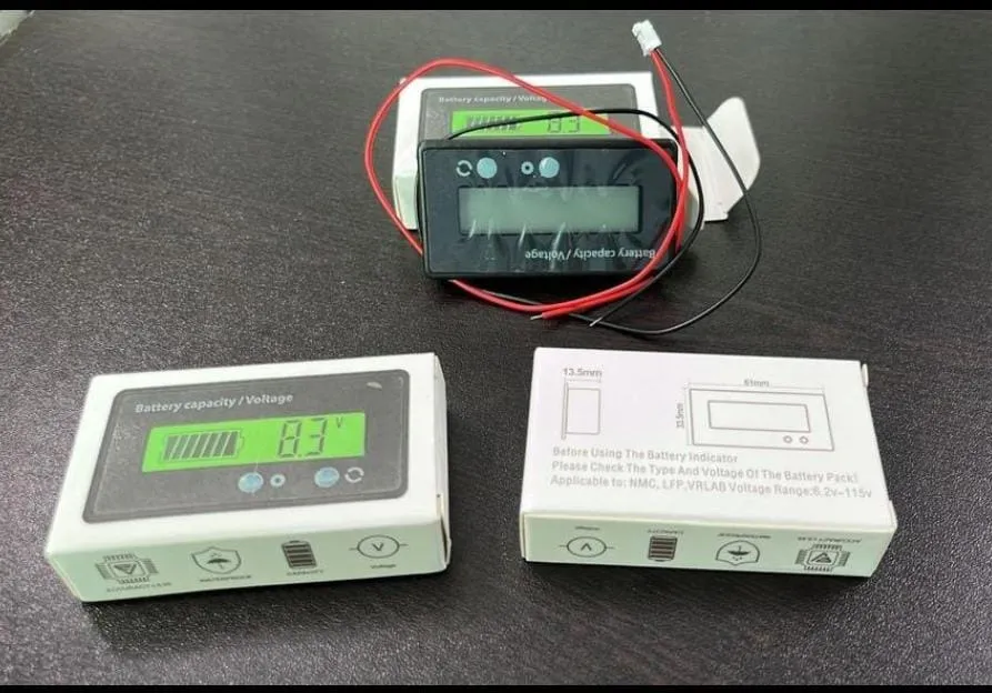 BATTERY VOLTAGE DIGITAL DISPLAY