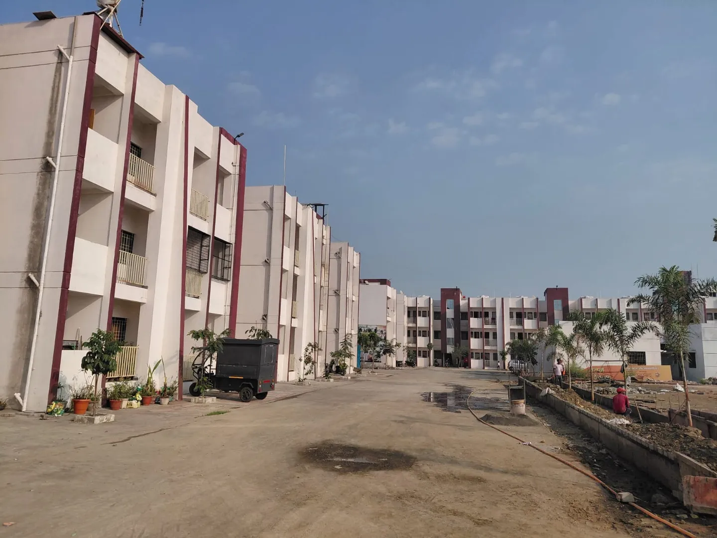 2 bhk flats in Wardha road.