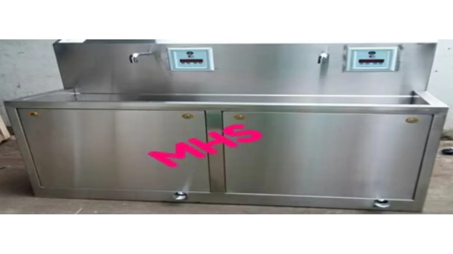 Surgical Scrub Sink Station