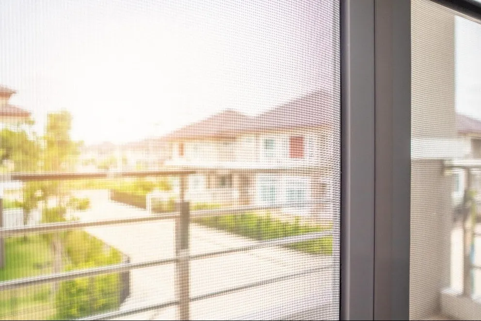 Pleated Mesh Window in Induri – Fresh Air Without Compromise