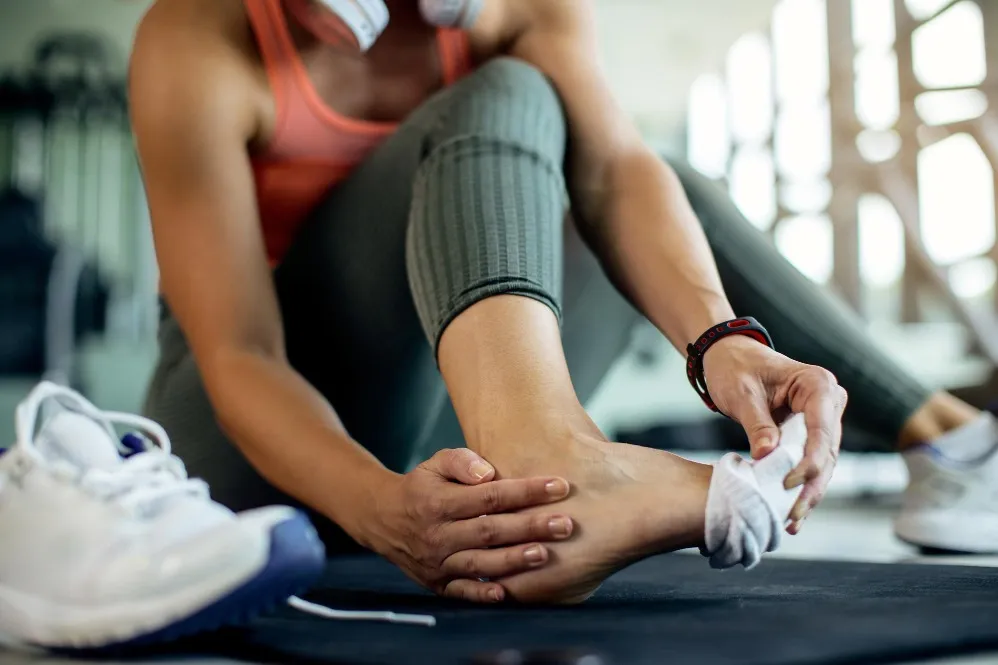 Tendon Injury Specialist in Nagpur – Effective Treatment by Dr. Girish Motwani