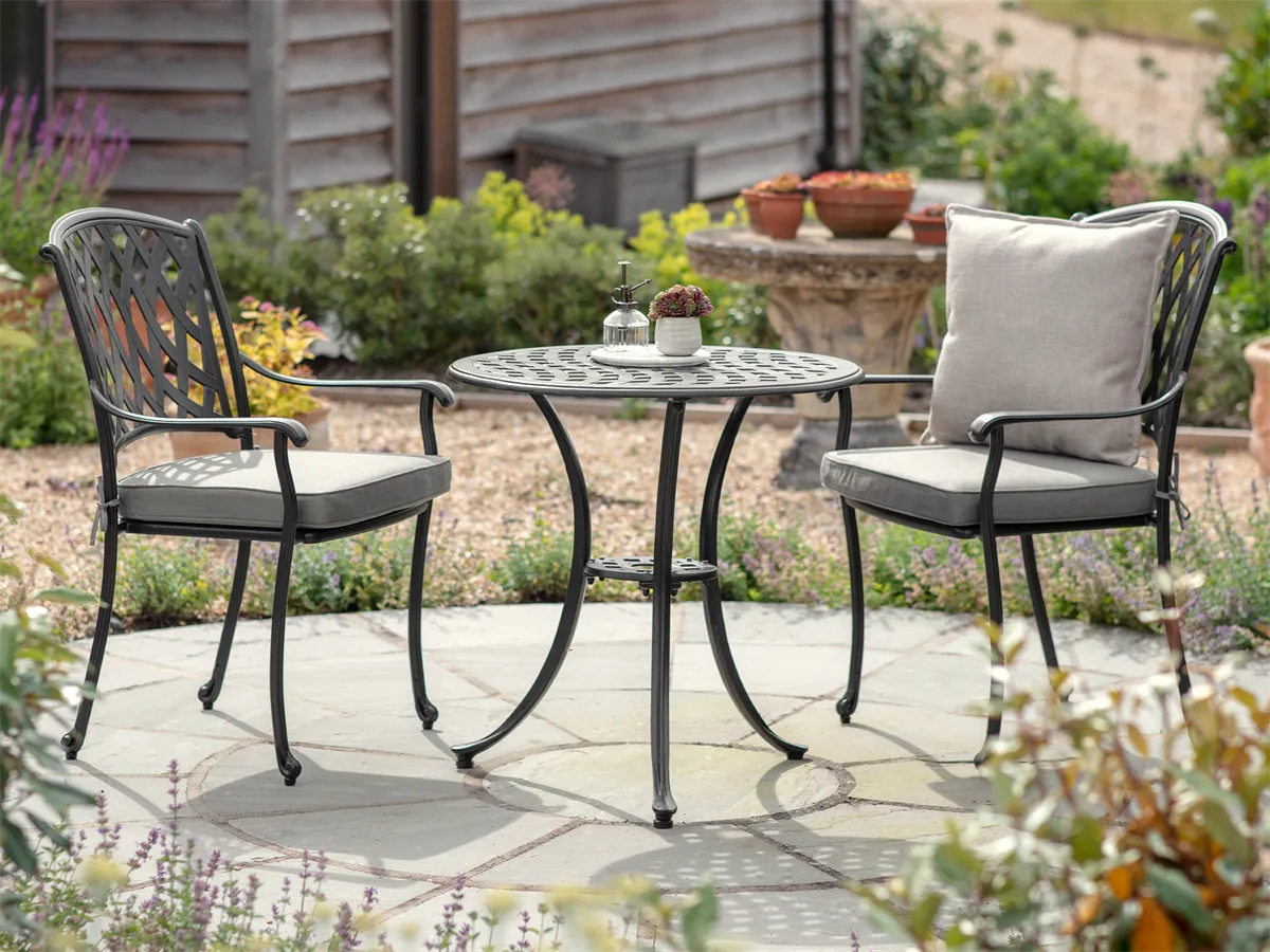Designer Garden Furniture in Agra