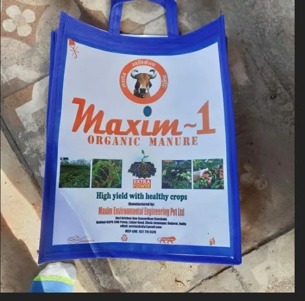 Mfg Of Non woven multicolour bags