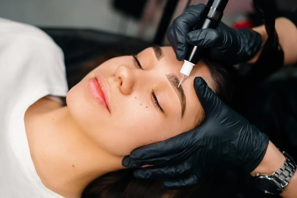 Microblading Eyebrow Treatment in Nashik – Natural Looking Brow Enhancement