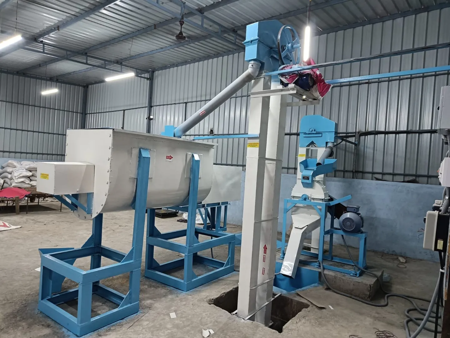 Cattel feed plant manufacturers and Suppliers in Nagpur, Bhandara, Wardha, Amravati, Gadchiroli, Ako...