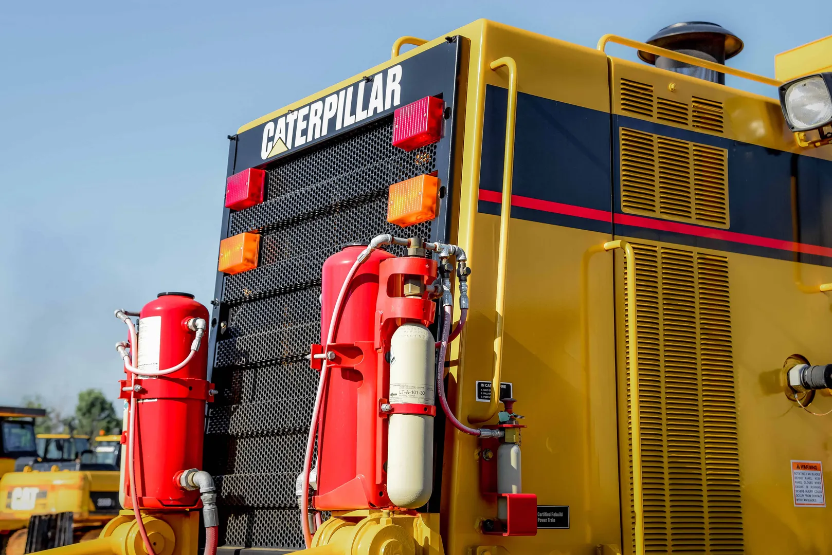 AUTOMATIC FIRE SUPPRESSION SYSTEM FOR VEHICLES