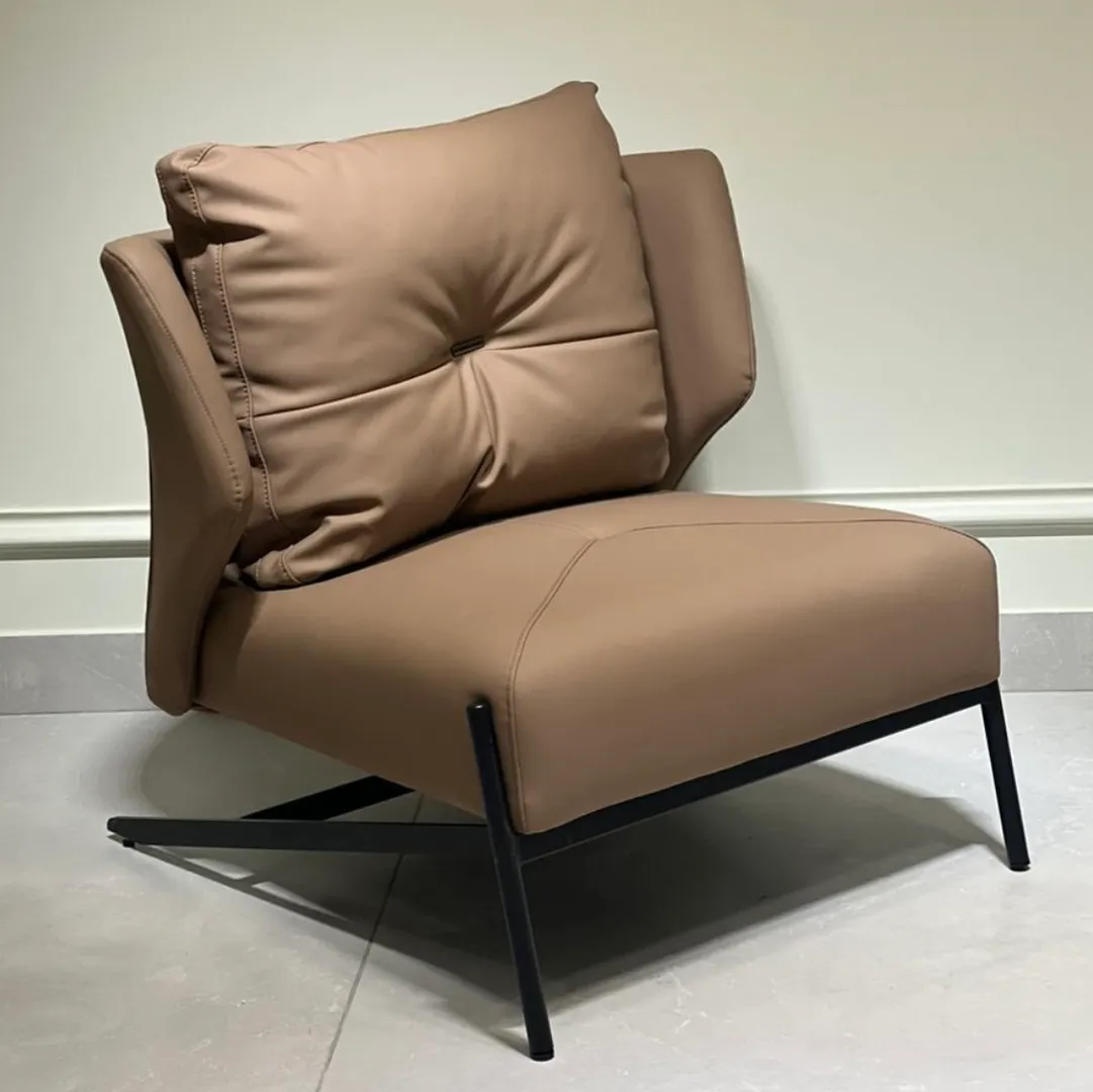Restaurant furniture in Delhi