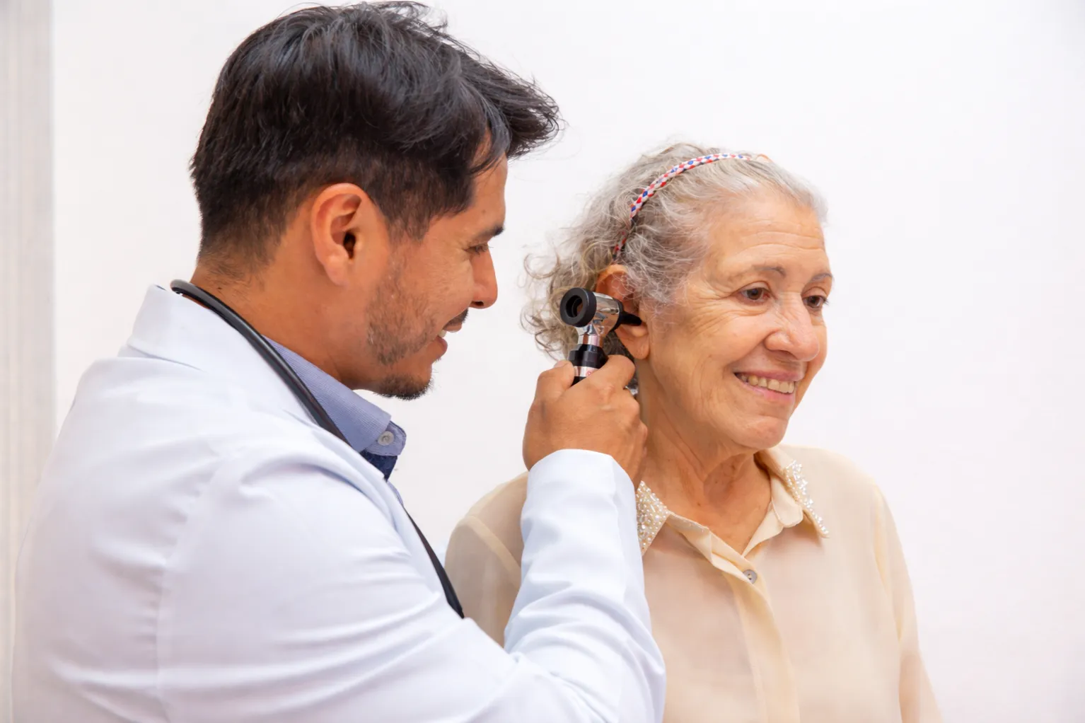 Hearing Loss Treatment in Pune Understanding the Early Warning Signs