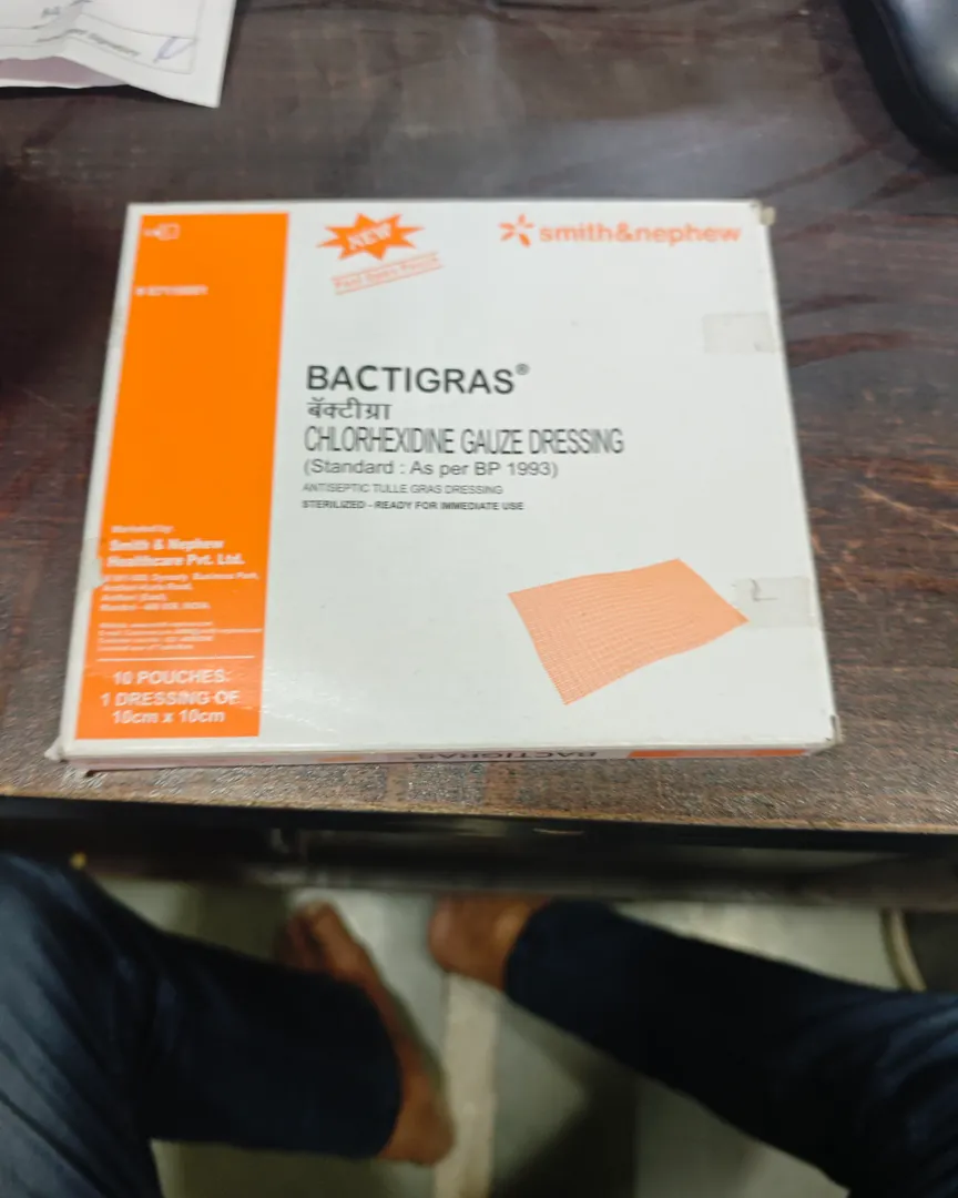 Bactigrass Dressing Gauz