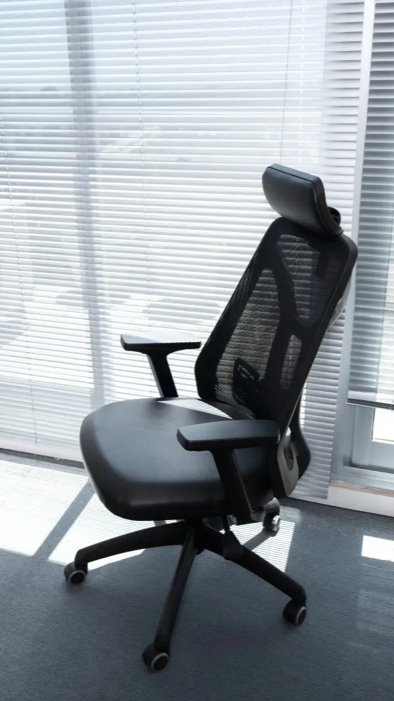 Corporate Office Chairs in Thane – Professional Seating for Modern Offices