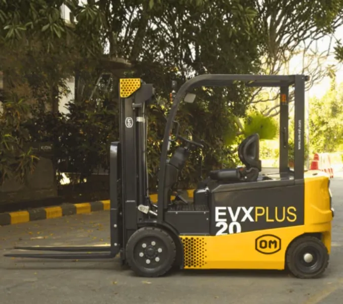 OM Make Material Handling Products for Industrial Use in Pune – Reliable Equipment for Daily Operati