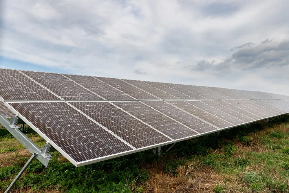 Hybrid Solar Power Plant Solutions in Chennai for Reliable Backup and Savings
