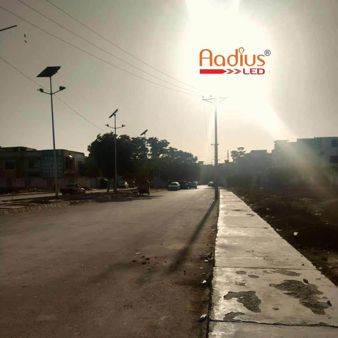 Double Arm Solar Street Lights Manufacturer in Ghaziabad
