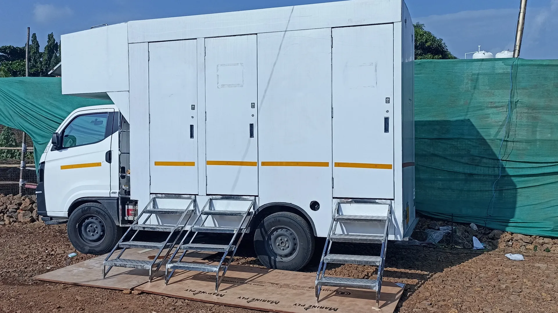 Luxury AC Toilet Rental in Nagpur