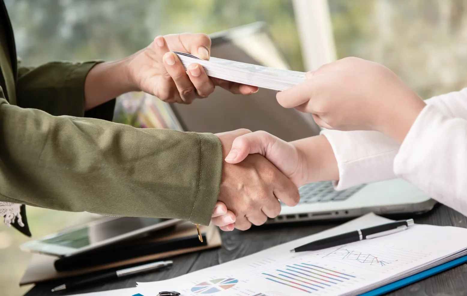 Personal Loan Consultant: Smart Solutions for Fast Loans at Low Interest Rates