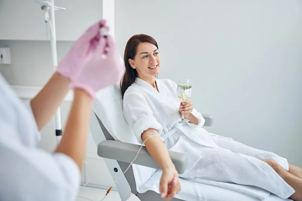 Glow Drip in Shalimar Bagh – When Skin Needs Deep Nourishment