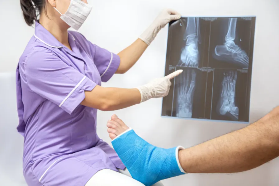 Orthopedic Surgeon in Pitampura