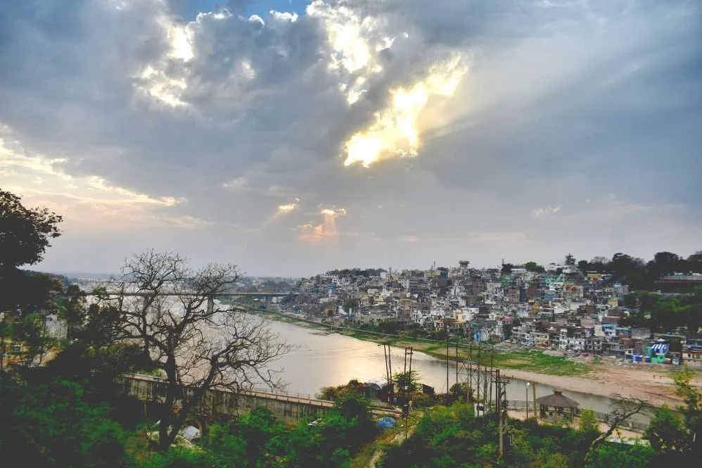 Tourist Places in Jammu & Kashmir
Jammu
Jammu Tourism
Jammu is the southernmost-part of the unio...