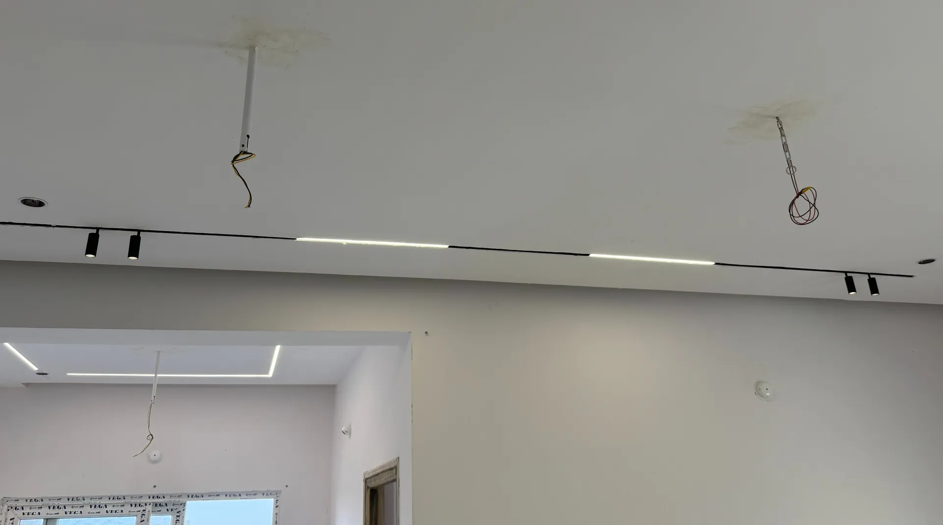 Smart Magnetic Track and Linear Profile Lights in Hyderabad – Intelligent Lighting for Modern Living