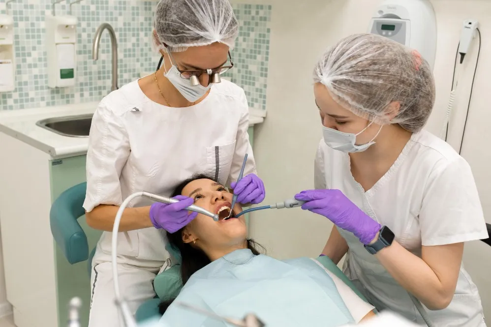 Teeth Whitening Dentist Near Me in Nashik – Brighten Your Smile