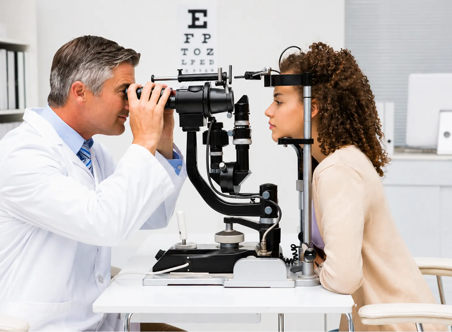 Best Doctor for Eye Testing in Zirakpur for Detecting Early Eye Conditions Before Symptoms Worsen