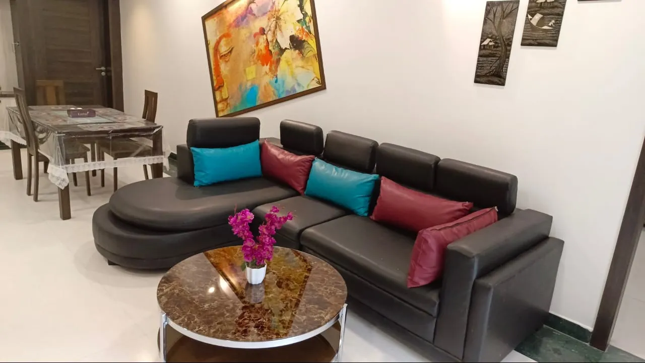 KNY service Apartments offers Fully Furnished Serviced Apartments 2&3 BHK Apartments with Caretakes
