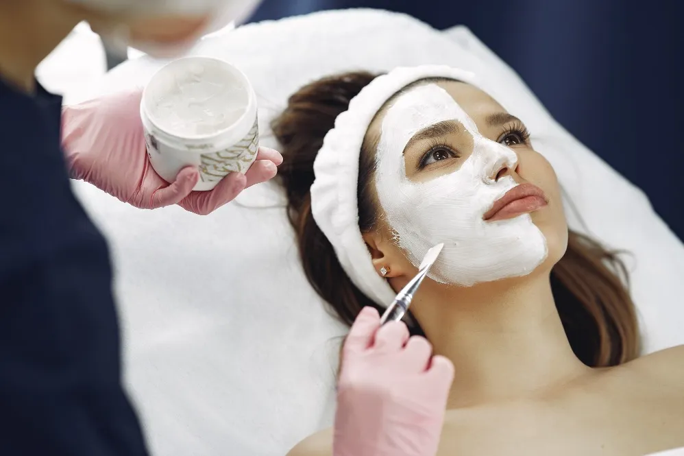 Best Facial Treatment Near Me in Vile Parle – Skincare That Feels Thoughtful