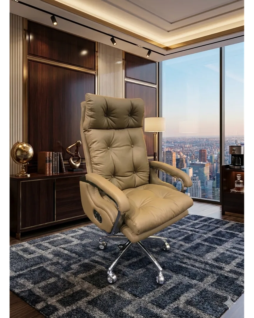 Director chairs are available in Kirti Nagar