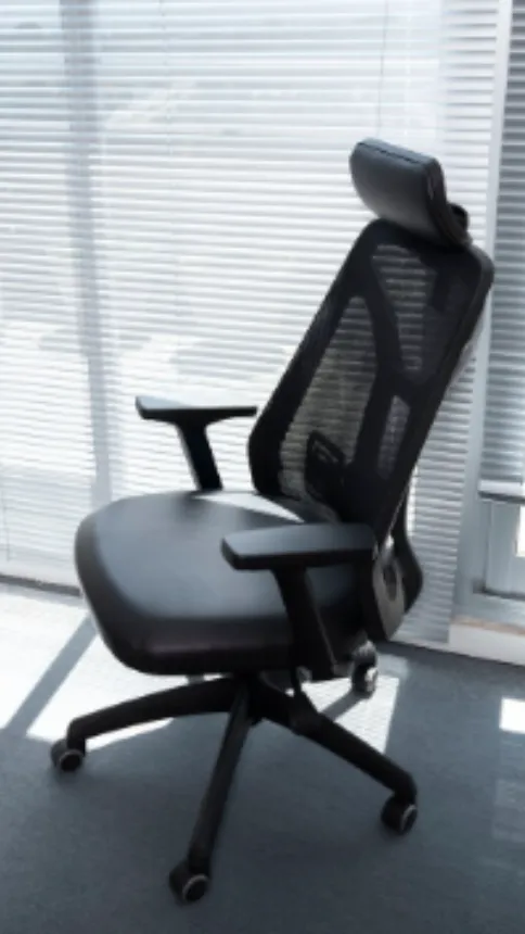 Heavy Duty Office Chairs for Commercial Use in Thane Built for Strength and Daily Wear