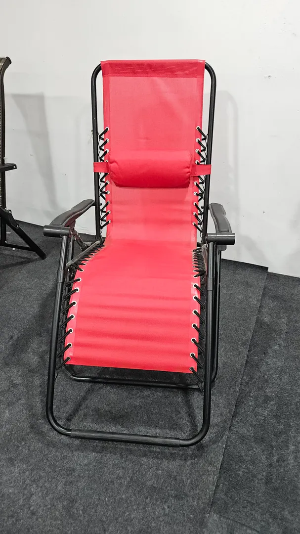 New Foldable Mesh Back Recliner