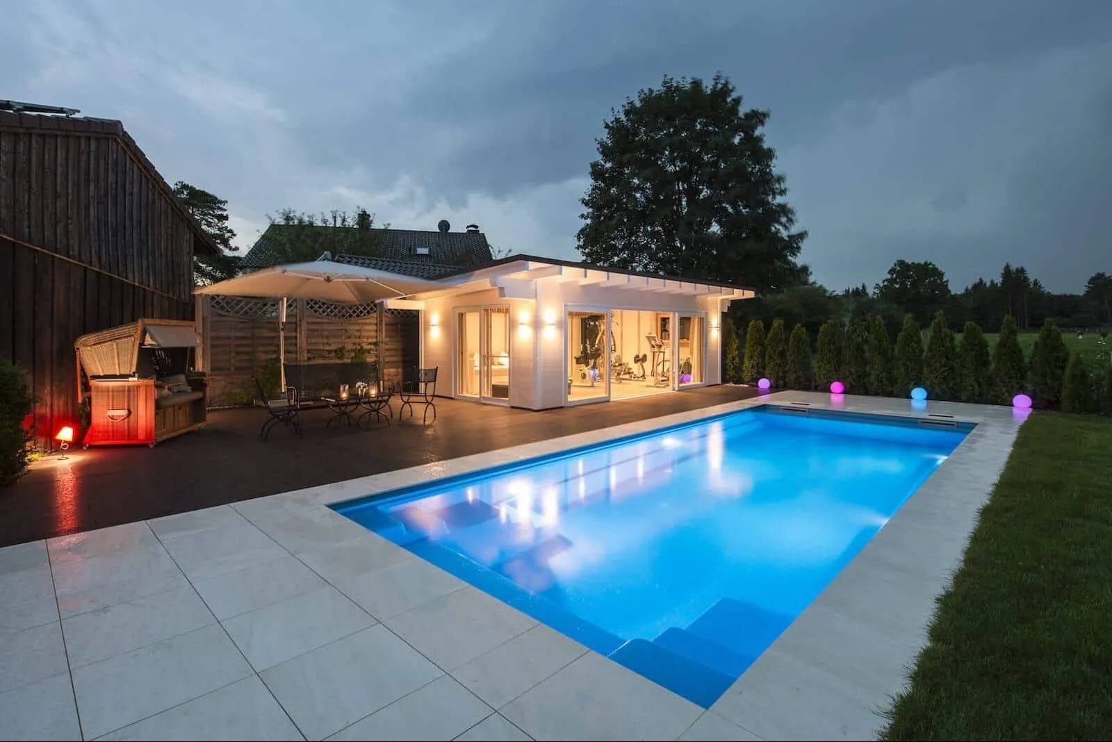 Swimming Pool Construction services