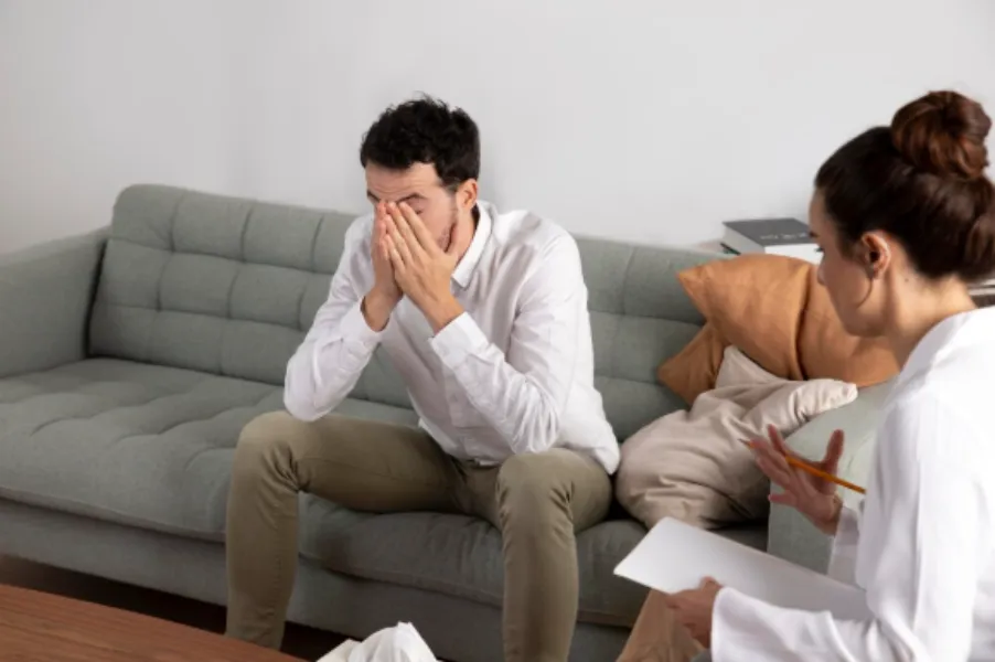 Bipolar Disorder Management in Mumbai Specialized Care for Mood Stabilization