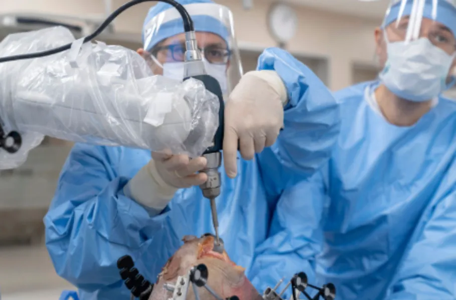 Robotic Knee Replacement Surgeon in Rohini