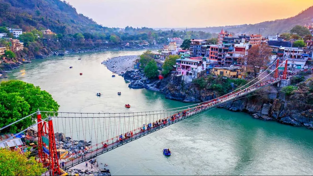 Tourist Places in Uttarakhand
Rishikesh
Rishikesh Tourism
Located in the foothills of the Himala...