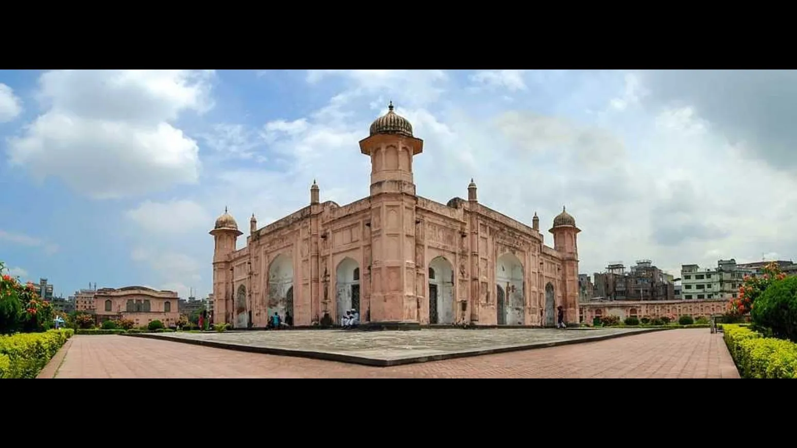 Tourist places in Maharashtra
Aurangabad
Aurangabad Tourism
Aurangabad, which was declared by th...