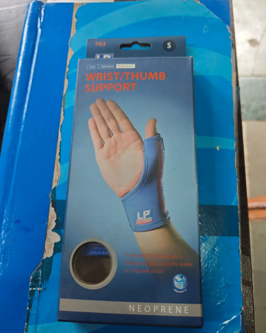 Neoprene Wrist Thumb Support
Neoprene Available In Kalwa West Thane