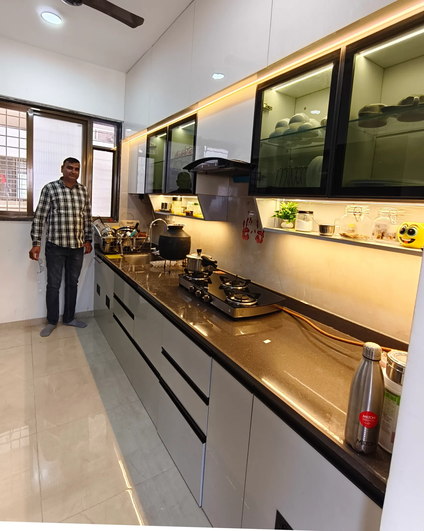 yes modular kitchen 9579750507