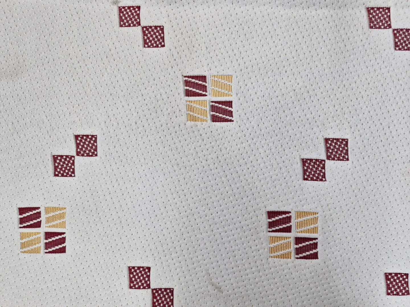 Advanced Mattress Fabrics with Cooling Yarn Technology