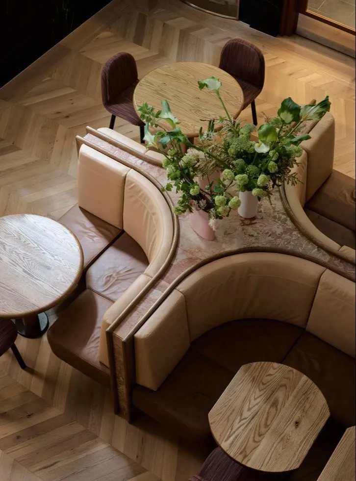 Commercial Interior in Gurugram – Designing Spaces That Support Business Growth