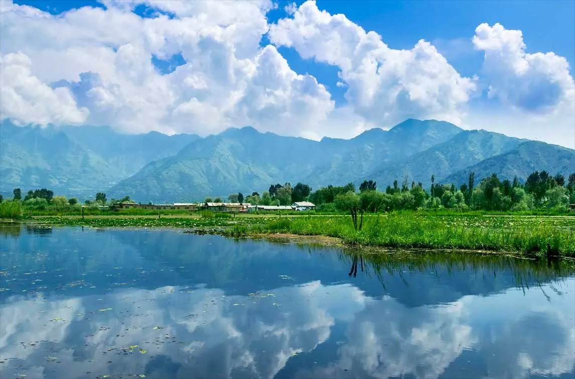 Places To Visit In Kashmir
Wular Lake
Wular Lake, Srinagar Overview
Wular Lake is the largest fre...