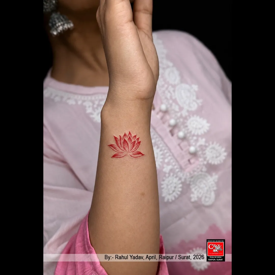 Bloom from within. ๐ธ
This stunning lotus flower tattoo features a clean, minimalist design ren...