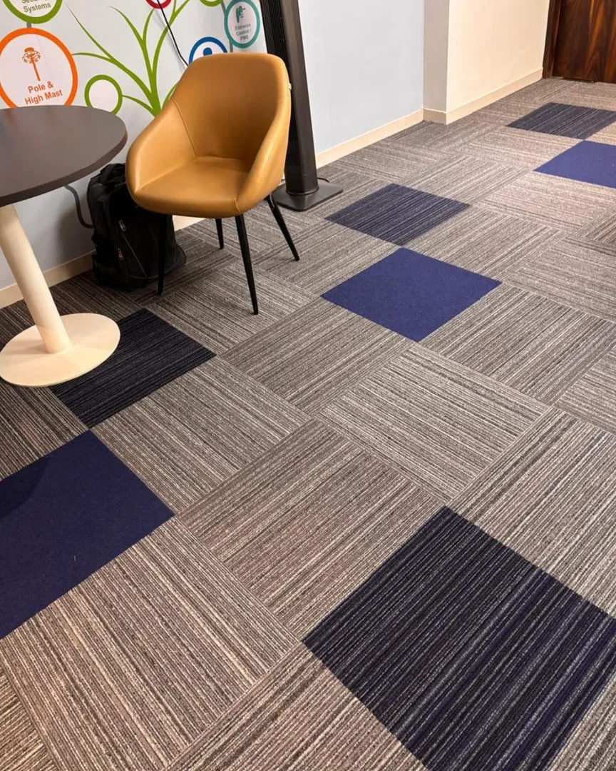 Best modular carpet Tiles Size 50cm X 50cm Manufacturer, Trader, Dealer, Supplier We Panipat Carpets...