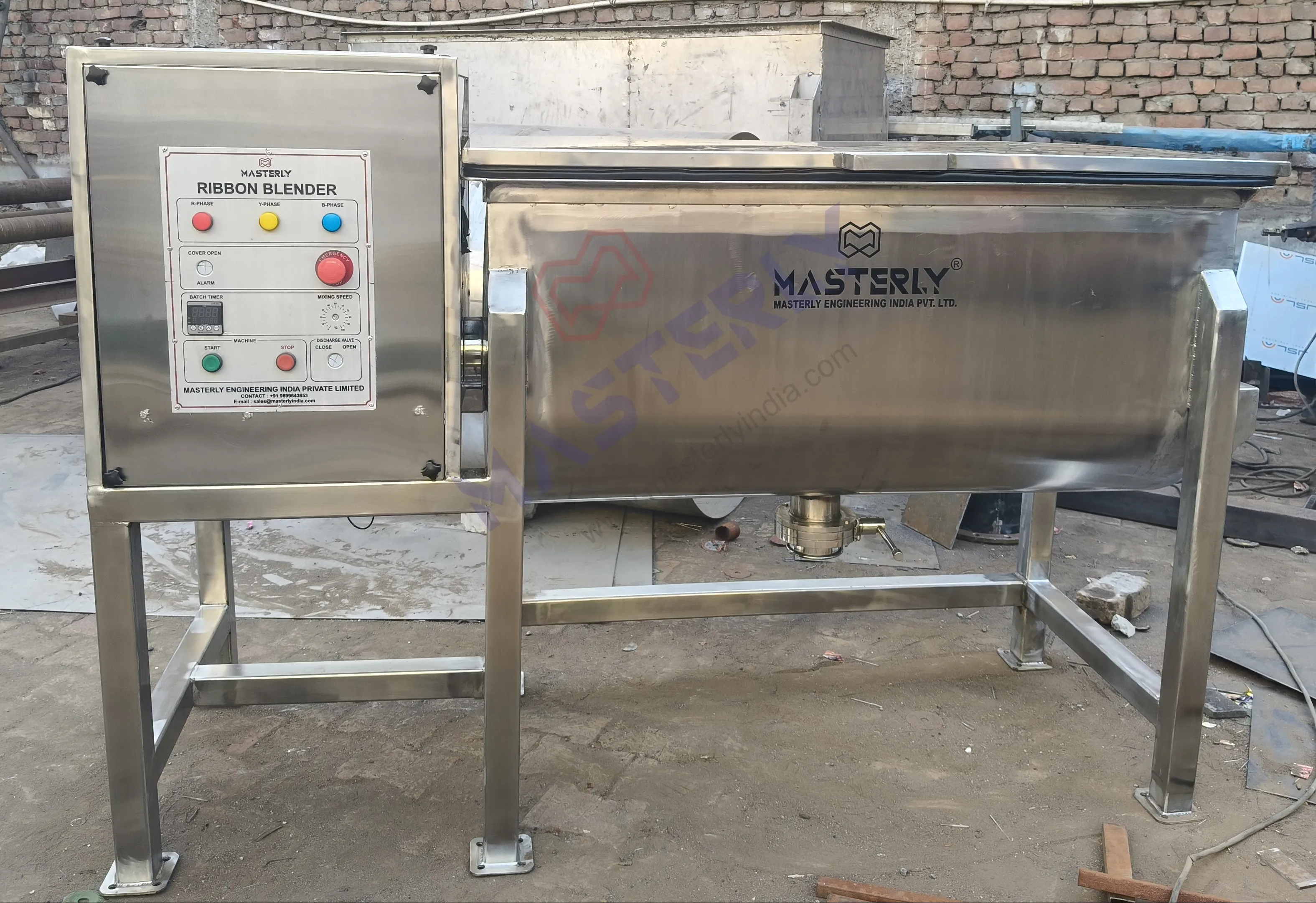 Ribbon Blender Manufacturer in Laxmi Nagar, Delhi Looking for a Ribbon Blender Manufacturer in Laxm